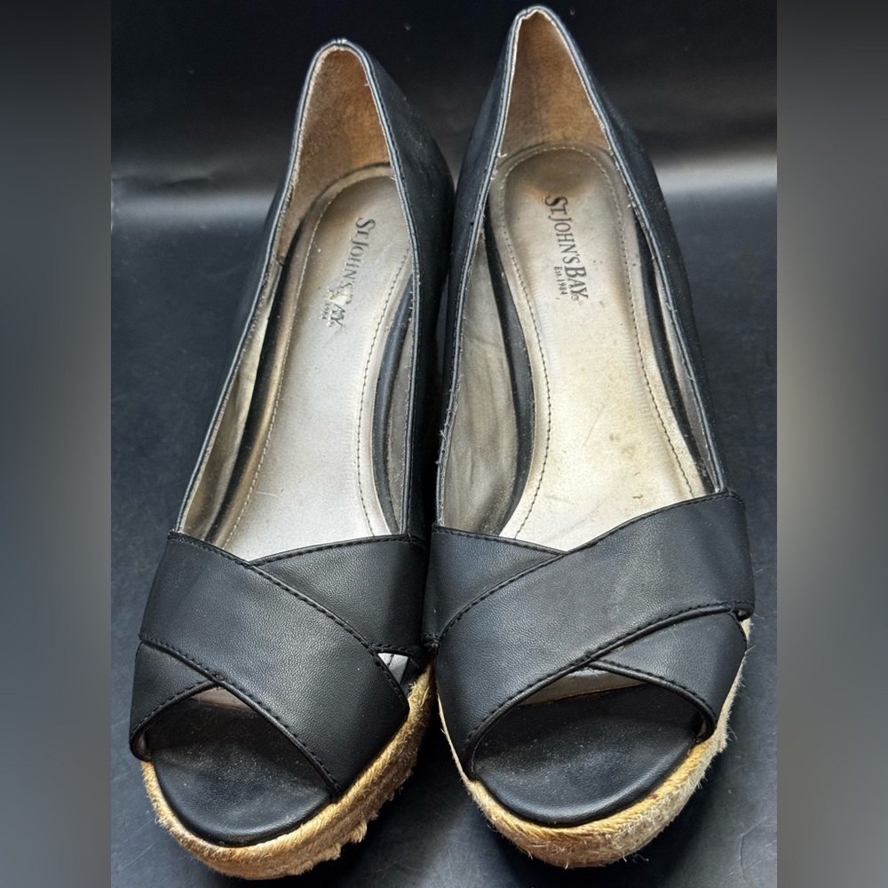 St Johns Bay Pump Womens 8 .5 Black Slip On Peep Toe Espadrille Wedge Leather